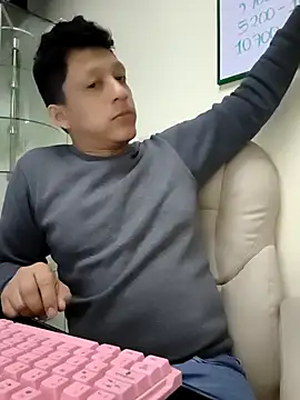 KairoStormX online show from December 15, 2025, 9:30 pm