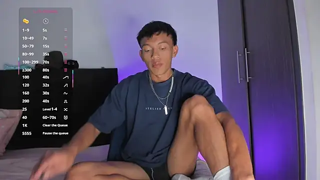 Snapshot of santinaughty chatting on February 12, 2026, 10:38 pm santinaughty online show from February 12, 2026, 10:38 pm