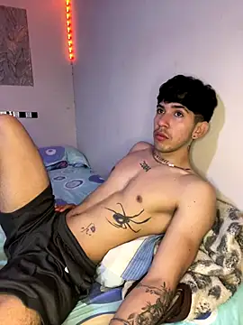 wil hot online show from December 16, 2025, 3:28 pm