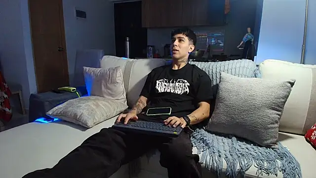 liorvante online show from January 12, 2026, 1:11 am