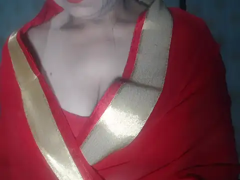 Hotronita123 online show from January 9, 2026, 5:15 pm