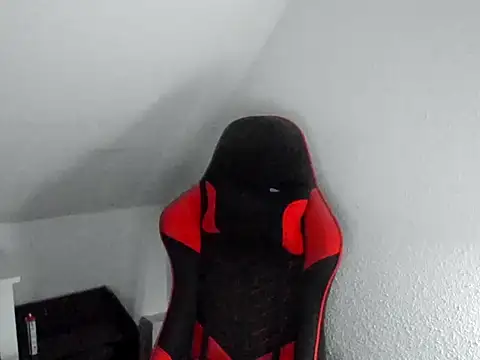 ladny92 online show from March 27, 2026, 3:56 am