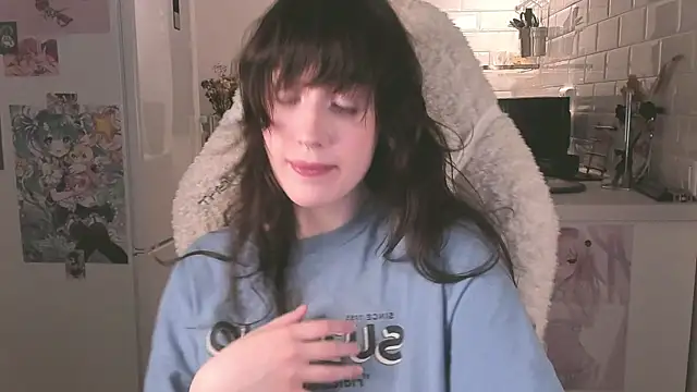 MePretty online show from December 23, 2024, 9:29 pm