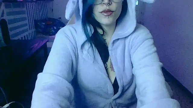 Snapshot of blackrose1997 chatting on January 11, 2026, 2:33 pm blackrose1997 online show from January 11, 2026, 2:33 pm