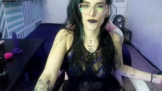 Snapshot of blackrose1997 chatting on February 4, 2026, 4:24 pm blackrose1997 online show from February 4, 2026, 4:24 pm