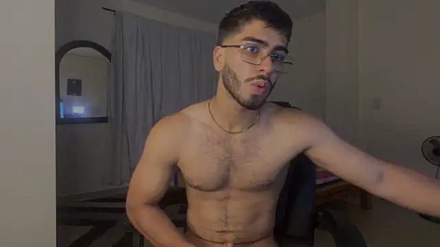 Franco banderas online show from April 21, 2026, 4:30 am