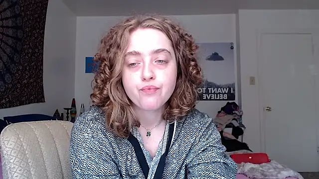 DeliaBlew online show from February 9, 2026, 2:54 pm