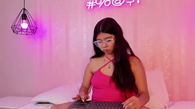 Scarletrose  online show from December 1, 2025, 8:47 pm