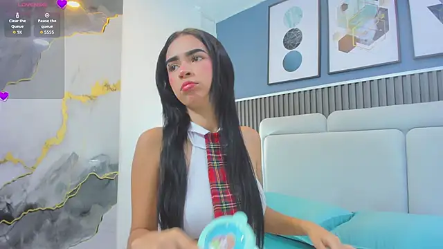 Miia cute18 online show from April 3, 2026, 11:52 am