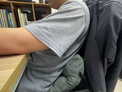 hiiiizzzz online show from February 3, 2026, 11:26 am