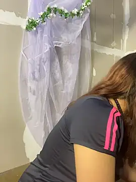 dakota021 online show from April 2, 2026, 12:30 am