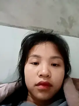 Snapshot of Pretty-haert chatting on February 12, 2026, 10:49 pm Pretty-haert online show from February 12, 2026, 10:49 pm