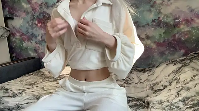 CelenFomes online show from February 18, 2026, 5:47 am