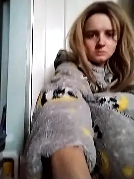 Amy01112 online show from January 13, 2026, 1:49 pm