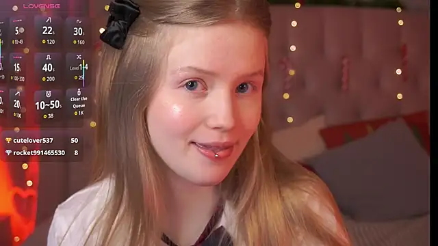 LilianHoward online show from January 13, 2026, 12:32 pm