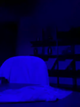 Petebulimia online show from March 12, 2026, 1:45 am