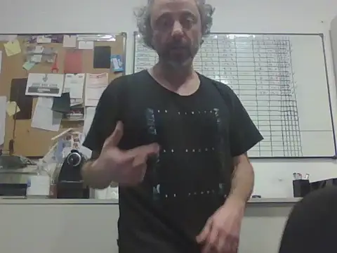 Snapshot of Petebulimia chatting on July 9, 2026, 5:44 am Petebulimia online show from July 9, 2026, 5:44 am