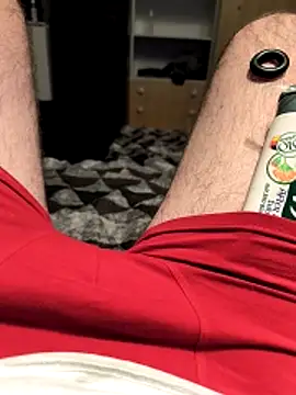 Snapshot of hornymilk87 chatting on December 1, 2025, 6:57 pm hornymilk87 online show from December 1, 2025, 6:57 pm