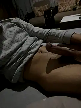 Snapshot of feaknss chatting on December 1, 2025, 10:04 pm feaknss online show from December 1, 2025, 10:04 pm