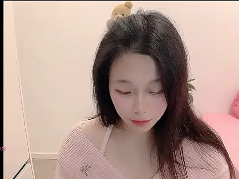 Snapshot of youyou-66 chatting on December 22, 2025, 8:44 am youyou-66 online show from December 22, 2025, 8:44 am