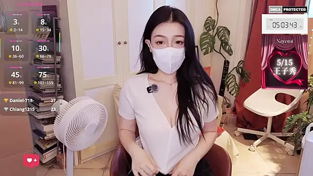 nayomi 34f online show from May 18, 2026, 9:04 am