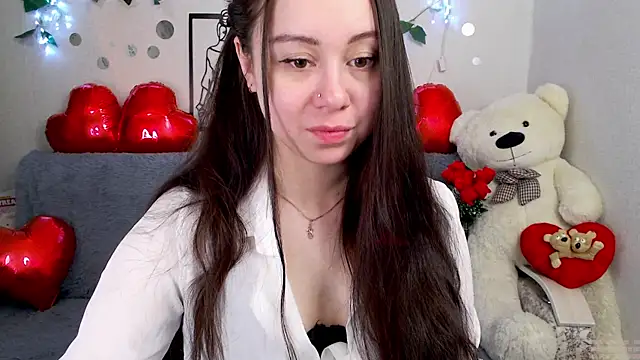 AlinaEleven online show from April 13, 2026, 11:54 pm