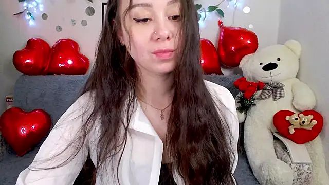 AlinaEleven online show from April 27, 2026, 10:08 pm