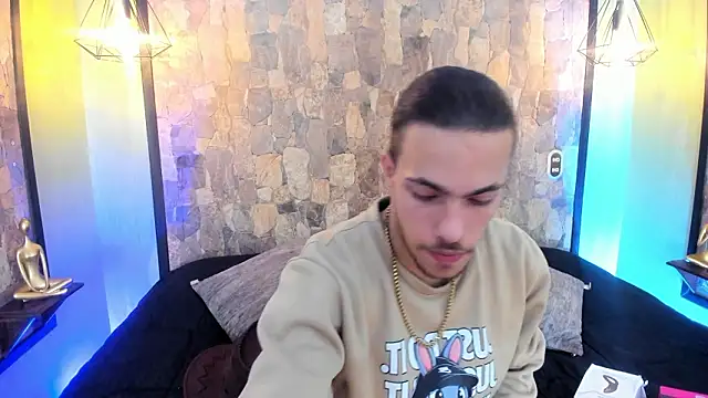 PatrickS25 online show from February 5, 2026, 4:17 am