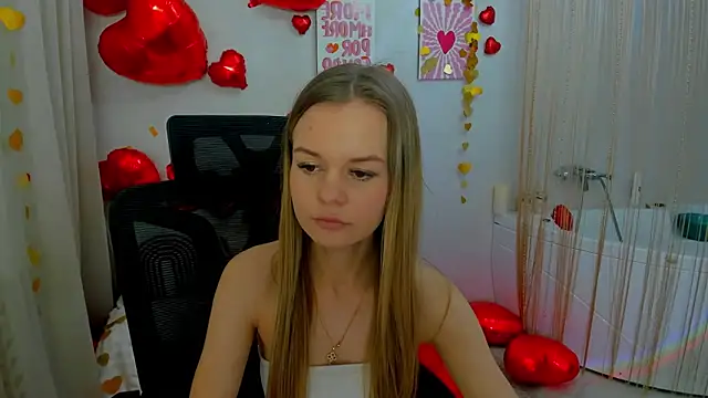 MidnighteAura online show from February 3, 2026, 2:53 am