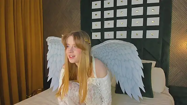 Victori Fox online show from February 15, 2026, 12:29 am