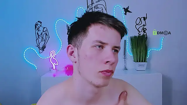 Snapshot of leo_valor chatting on March 8, 2026, 10:13 pm leo valor online show from March 8, 2026, 10:13 pm