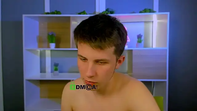 Snapshot of leo_valor chatting on March 11, 2026, 9:43 pm leo valor online show from March 11, 2026, 9:43 pm