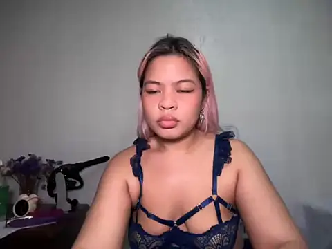 Tina Slick online show from May 11, 2026, 2:56 pm