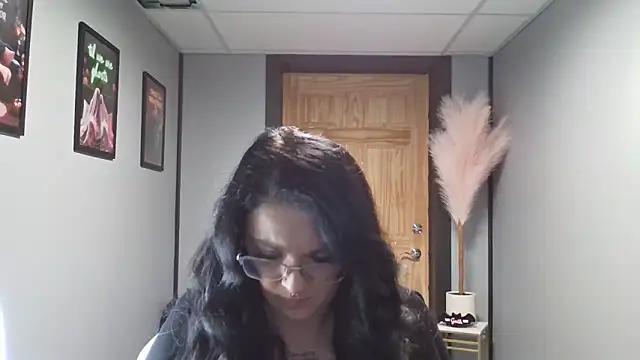 Natalia5Nash online show from December 15, 2025, 5:06 pm