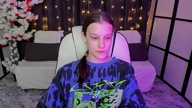 KrisDoeil online show from January 14, 2026, 2:17 am