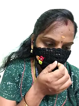 Snapshot of Tamil_Pallavi chatting on April 21, 2026, 8:42 am Tamil Pallavi online show from April 21, 2026, 8:42 am