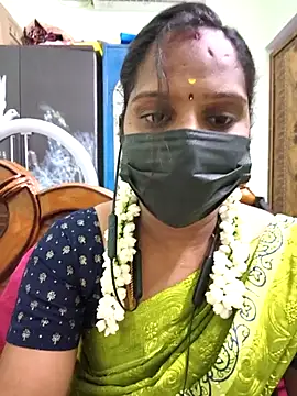 Snapshot of Tamil_Pallavi chatting on May 9, 2026, 5:29 pm Tamil Pallavi online show from May 9, 2026, 5:29 pm