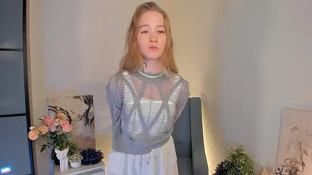 MaireLanda online show from December 17, 2025, 5:24 am