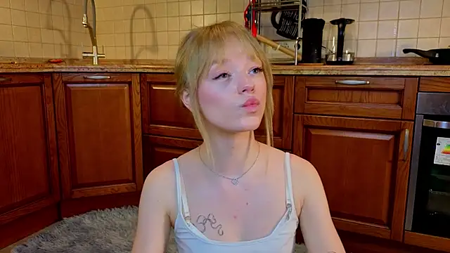 Snapshot of MatthewHoffis chatting on March 1, 2026, 8:11 pm MatthewHoffis online show from March 1, 2026, 8:11 pm