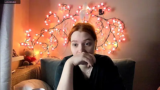 Snapshot of Ungoliant_Kiss chatting on June 2, 2026, 8:00 pm Ungoliant Kiss online show from June 2, 2026, 8:00 pm