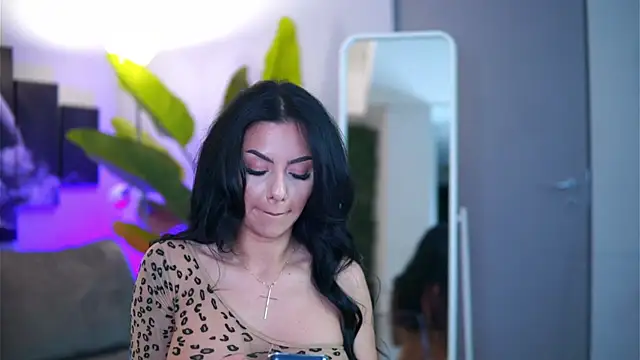 Ivy Trix online show from February 15, 2026, 7:21 pm