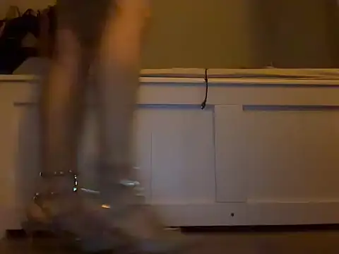 Snapshot of badpoetry chatting on December 1, 2025, 9:20 pm badpoetry online show from December 1, 2025, 9:20 pm