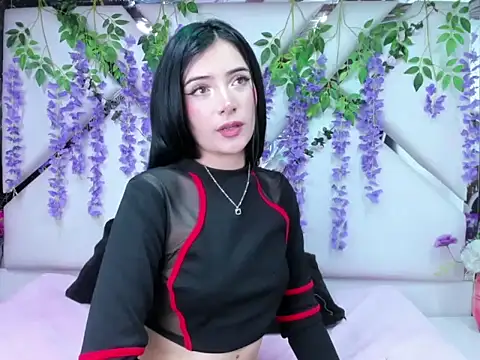 liinzy rouse69 online show from December 15, 2025, 2:43 pm