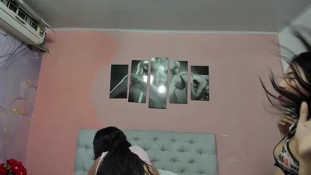 Snapshot of SofyLuitt chatting on December 1, 2025, 9:20 pm SofyLuitt online show from December 1, 2025, 9:20 pm