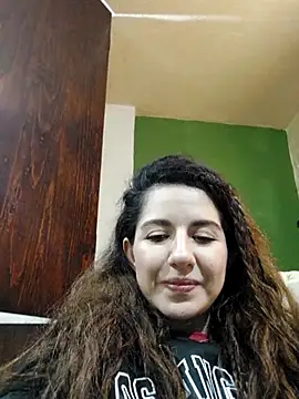 NatyMia online show from December 3, 2025, 12:25 pm