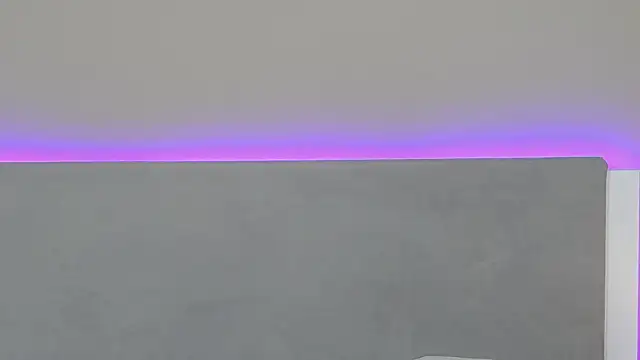 RachaelMils online show from March 18, 2026, 4:15 am