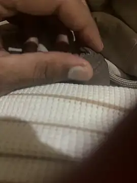 boysexy0000 online show from December 3, 2025, 2:37 pm