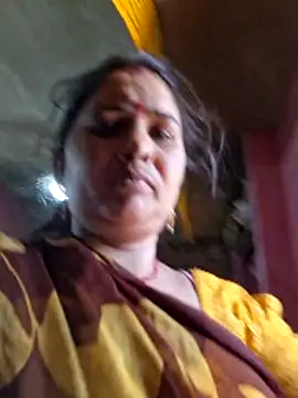 Your-shreya143 online show from May 21, 2026, 6:09 am