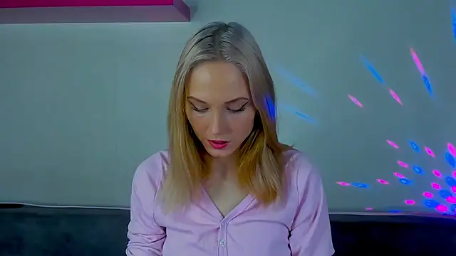 Gina Gina love online show from December 21, 2025, 10:55 am