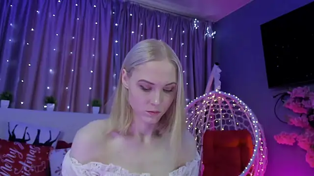 Gina Gina love online show from February 25, 2026, 1:59 am